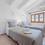 Mit 6 Schlafzimmern In Gehweite Zu Port By Interhome Pollenca